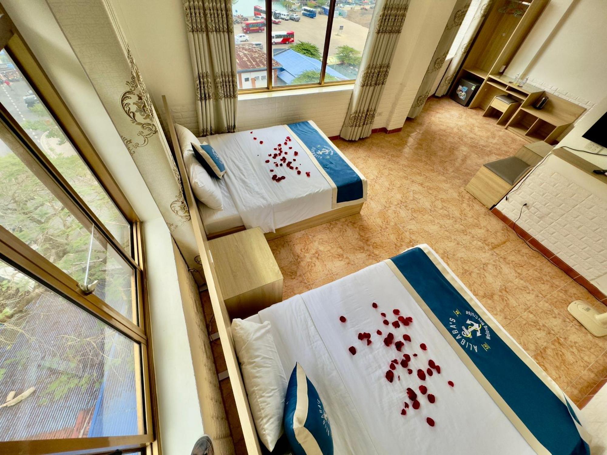 Cat Ba Plaza Hotel Dong Khe Sau Eksteriør bilde